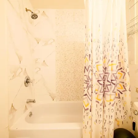 Deluxe Studio Minutes From Nyc! Union City Extérieur photo