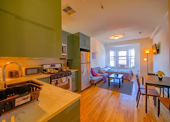 Deluxe Studio Minutes From Nyc!